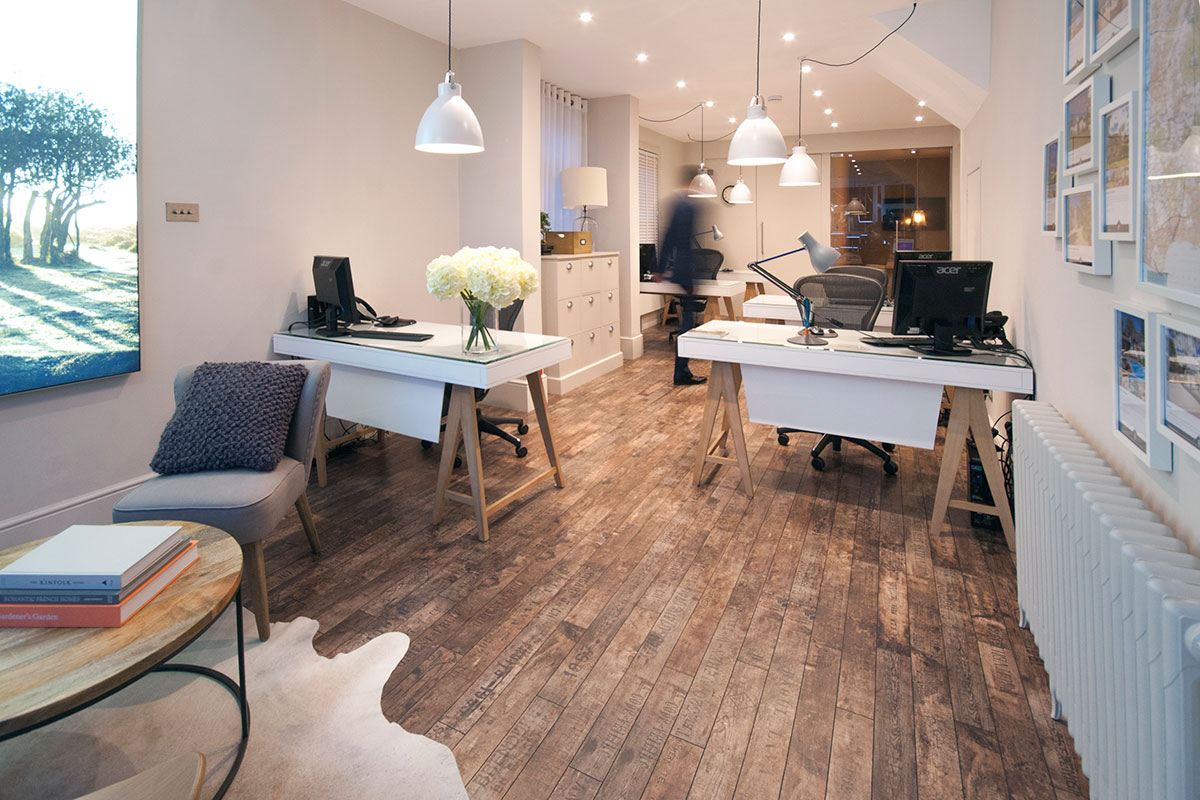 The After-Hours Opportunity: How Estate Agents Are Capturing Leads While the Office Is Closed